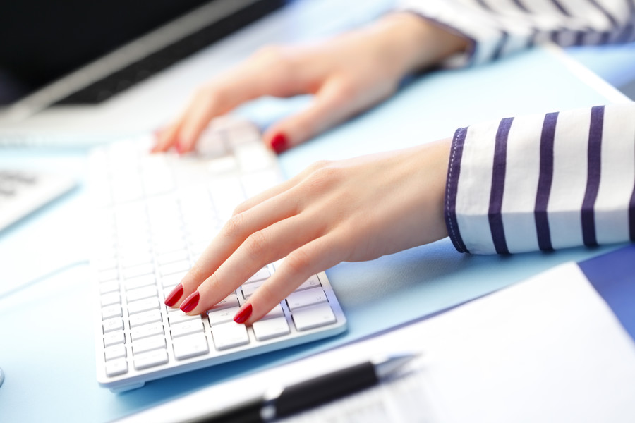 婚外情的財(cái)產(chǎn)迷宮:閔行婚姻律師的幽默導(dǎo)航與破解秘籍