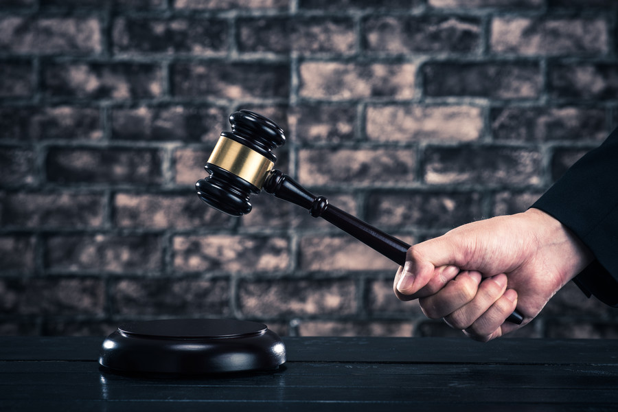 上海離婚律師視角:妻子起訴離婚男方不出庭的判決情況分析