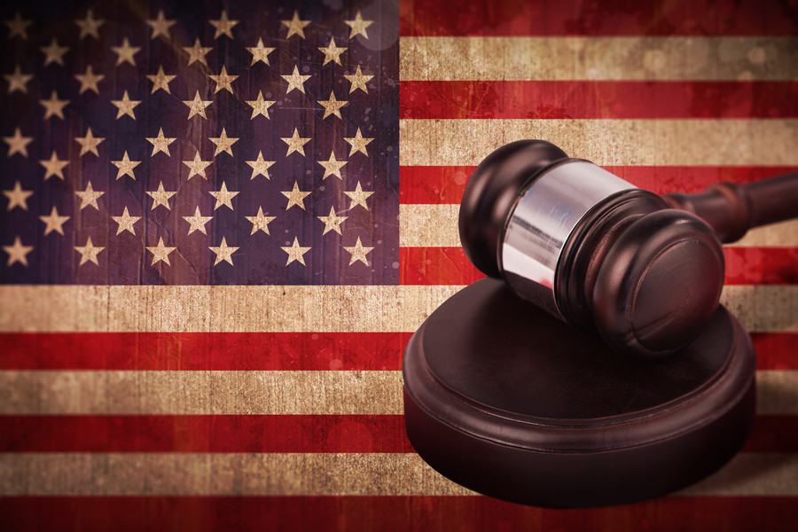 靜安區(qū)婚姻律師視角：離婚開(kāi)庭后判決書(shū)下達(dá)時(shí)長(zhǎng)的多維解析