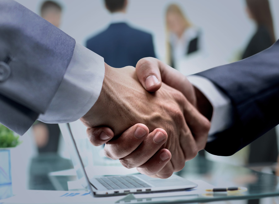 虹口區(qū)婚姻律師視角：孩子太小離婚判決的多維考量