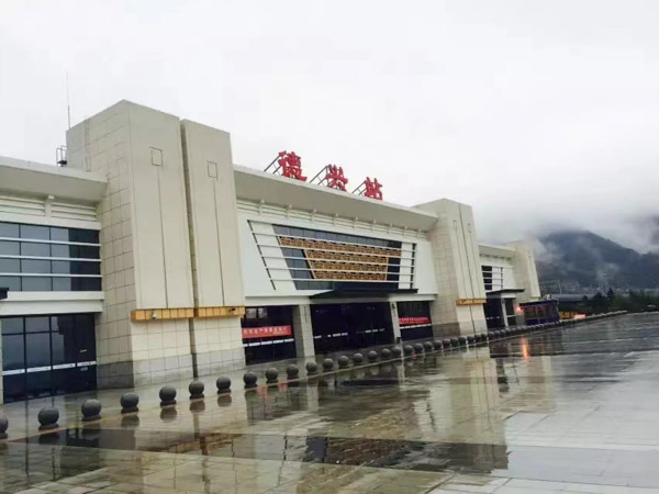 家庭暴力離婚賠償?shù)姆煞治鍪窃鯓拥模可虾Ｔ诰€律師告訴您