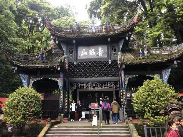 離婚后可再提起財(cái)產(chǎn)訴訟的情形有哪些？上海市專業(yè)婚姻律師來(lái)講講