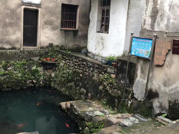 普陀離婚律師為您講解誰來承擔(dān)離婚雙方的債務(wù)的法律知識