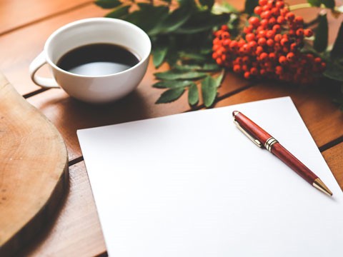 青浦離婚糾紛律師 家暴受害者起訴時需要什么證據(jù)