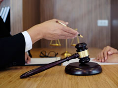 打離婚官司時除了訴訟費還應(yīng)考慮哪些費用