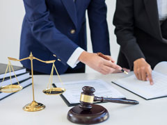 麻煩我和朋友準備登記結婚，但是他的離婚證找不到了，目前請問一下